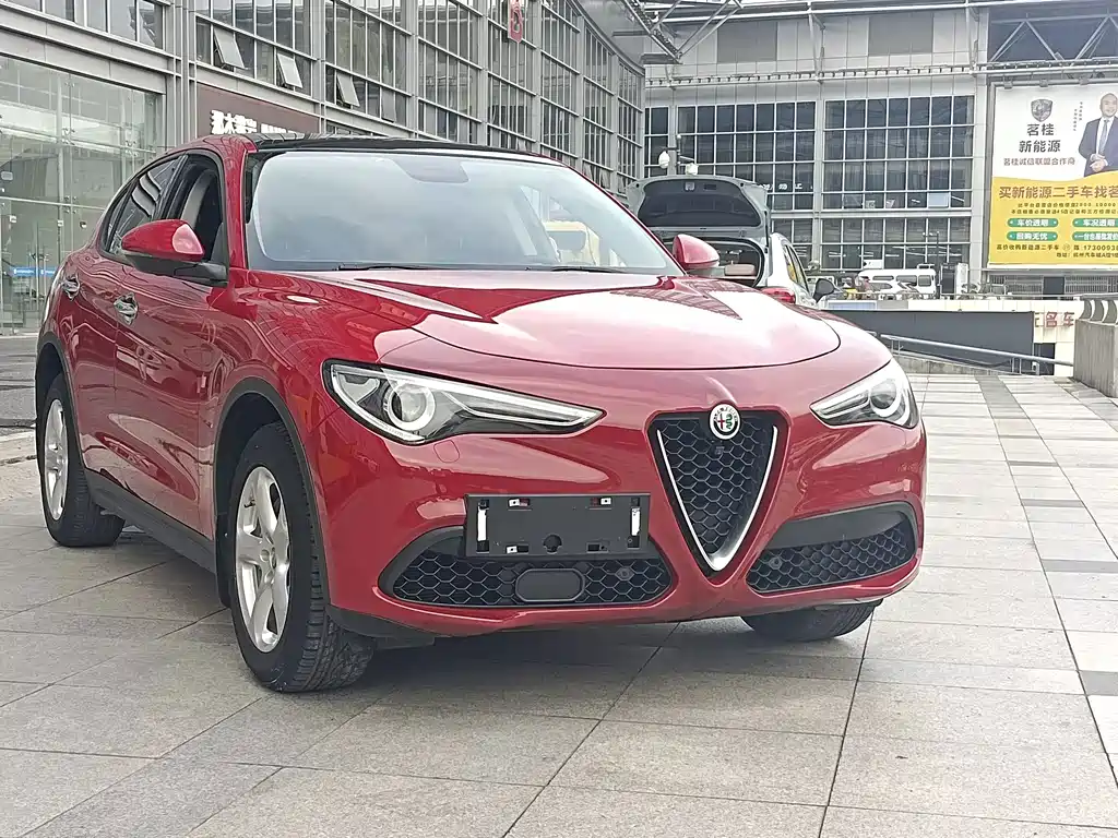 Alfa Romeo Stelvio — миниатюра 3