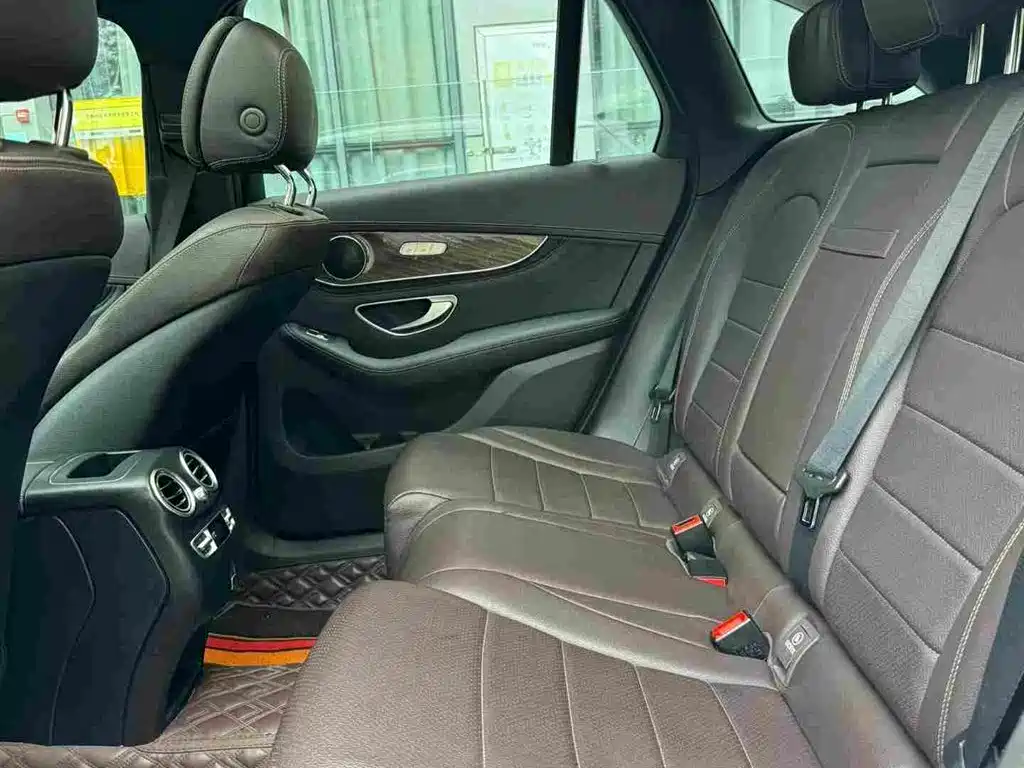 Mercedes-Benz GLC — миниатюра 10