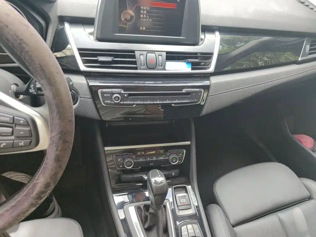 BMW 2 Series Active Tourer (Import) — миниатюра 6