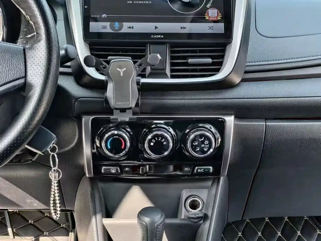 TOYOTA YARIS L ZHIXUAN