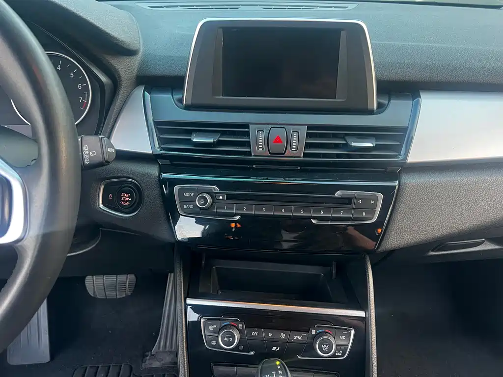 BMW 2 Series Active Tourer (Import) — миниатюра 14