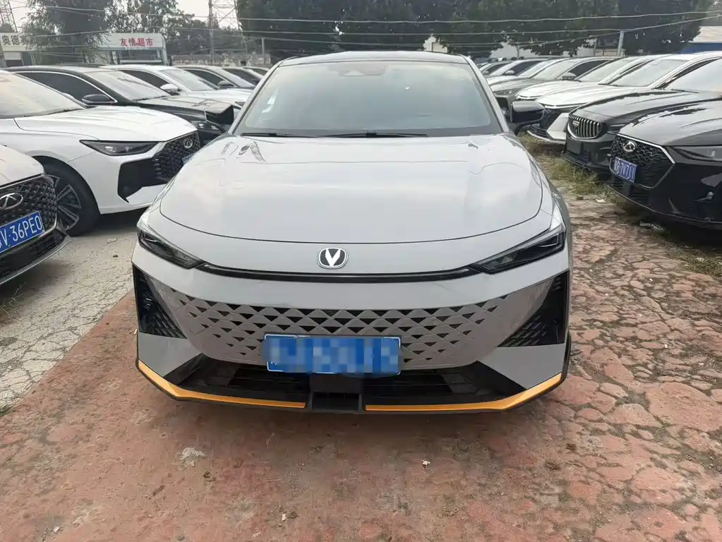 Changan UNI-V — миниатюра 2