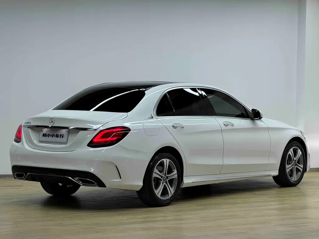 Mercedes-Benz C-Class — миниатюра 30