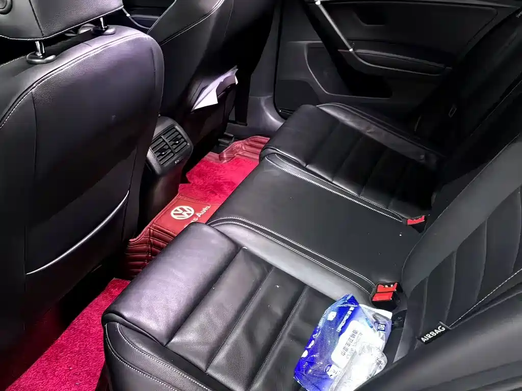 Volkswagen Golf (Import) — миниатюра 5