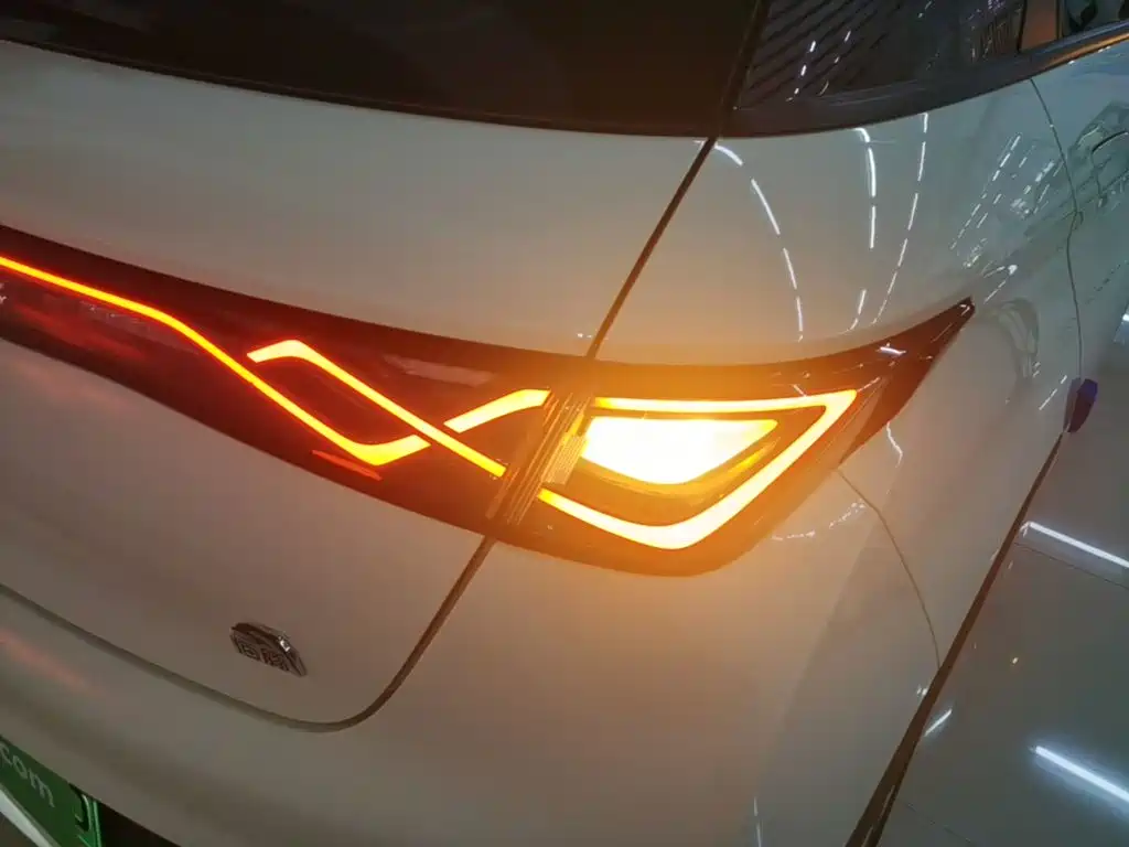 BYD Dolphin — миниатюра 8