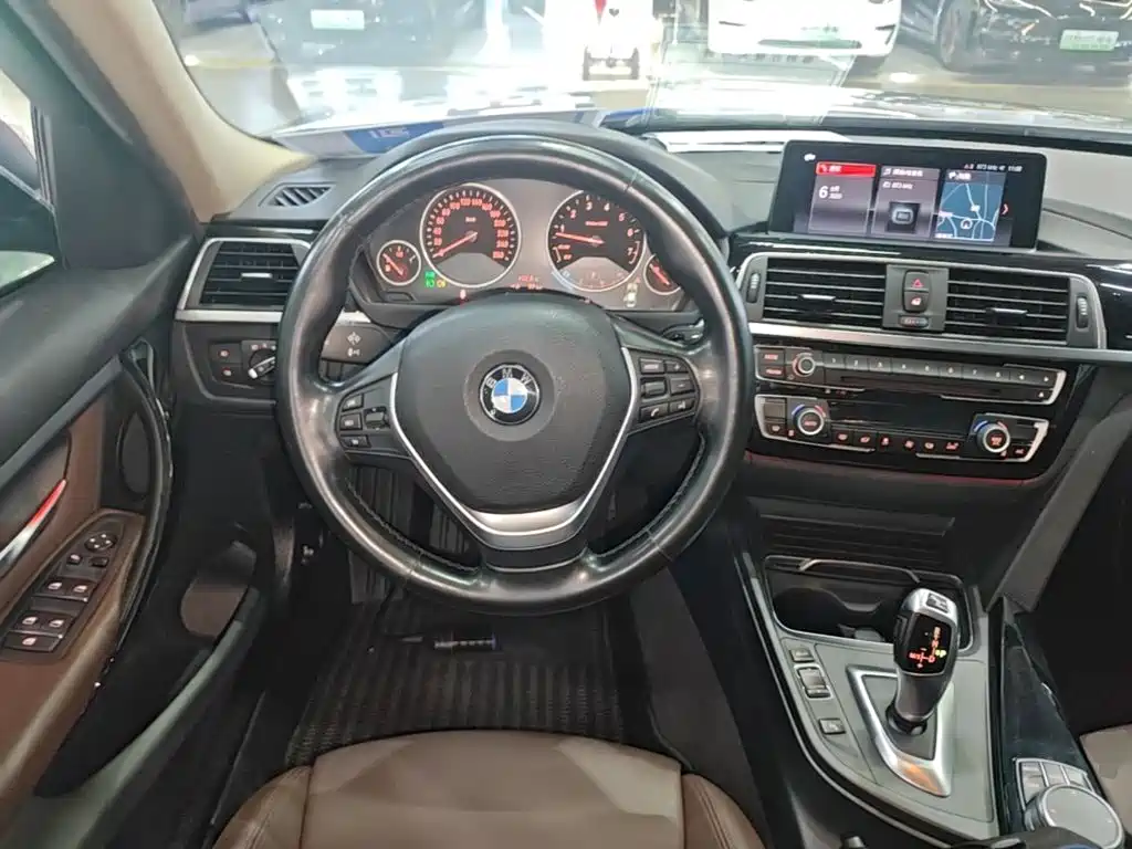 BMW 3 Series — миниатюра 11
