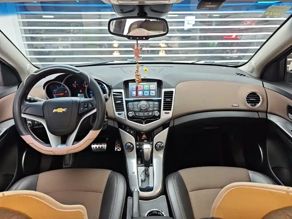 Chevrolet Cruze — миниатюра 10
