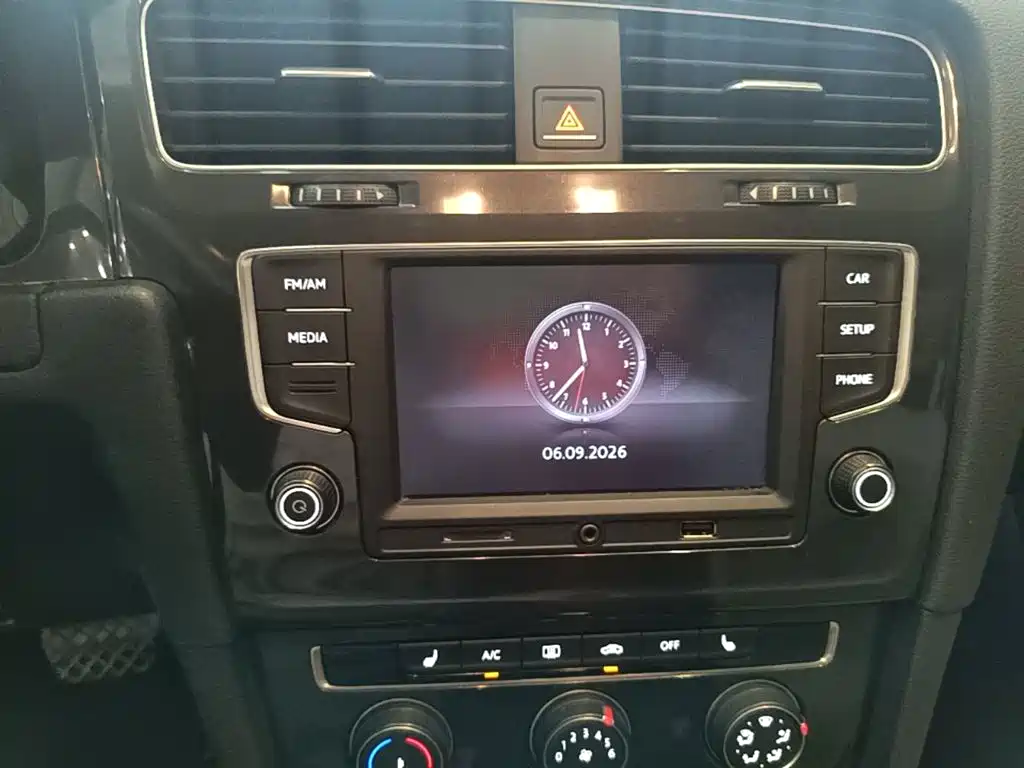 Volkswagen Golf — миниатюра 13