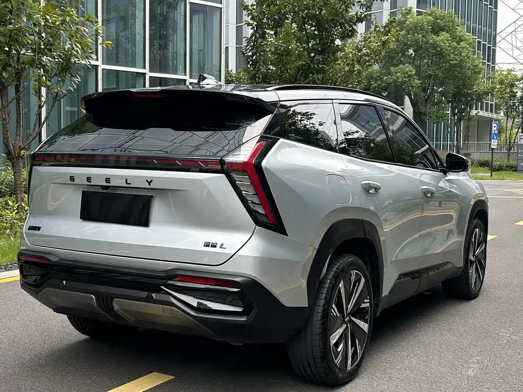 Geely Boyue L — миниатюра 8