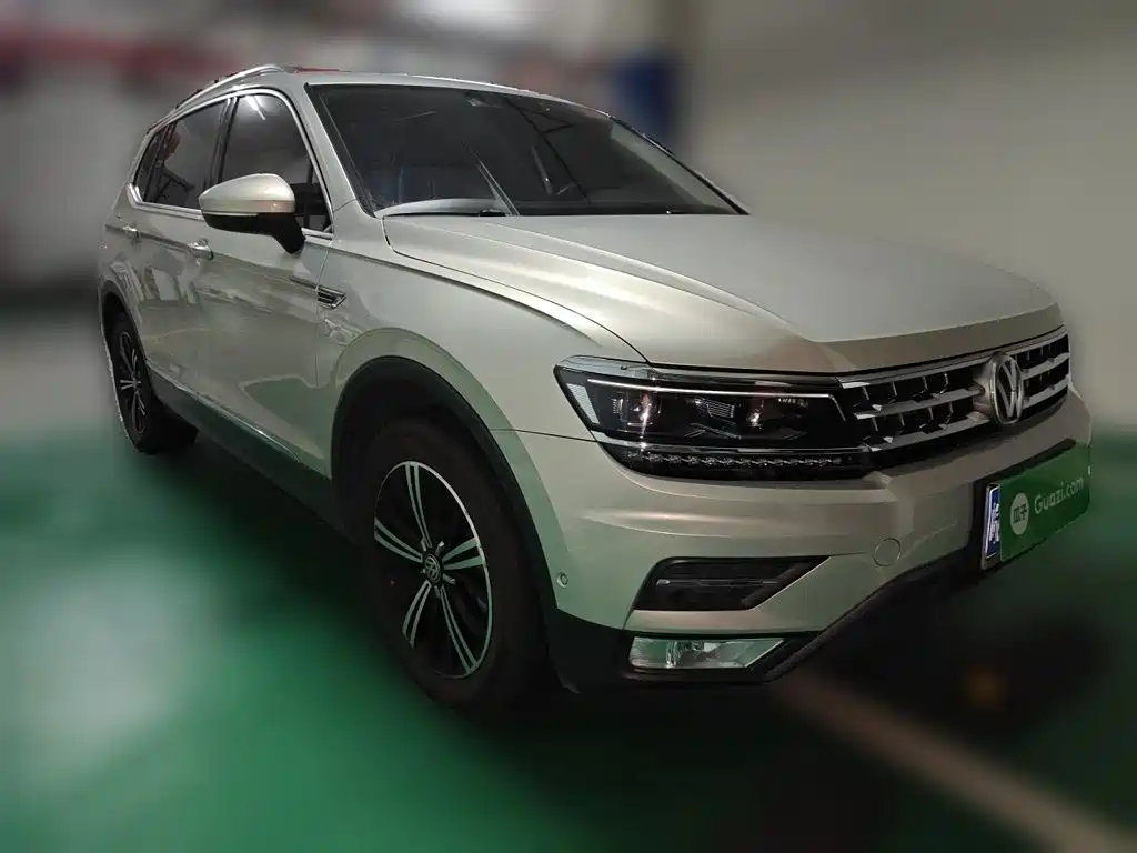 Volkswagen Tiguan L — миниатюра 24