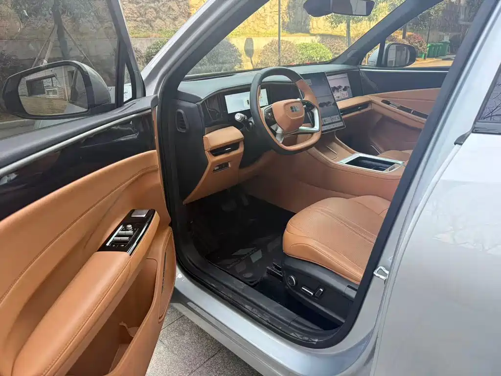 GEELY GALAXY GALAXY L7