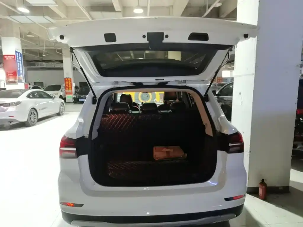 Roewe RX5 — миниатюра 19