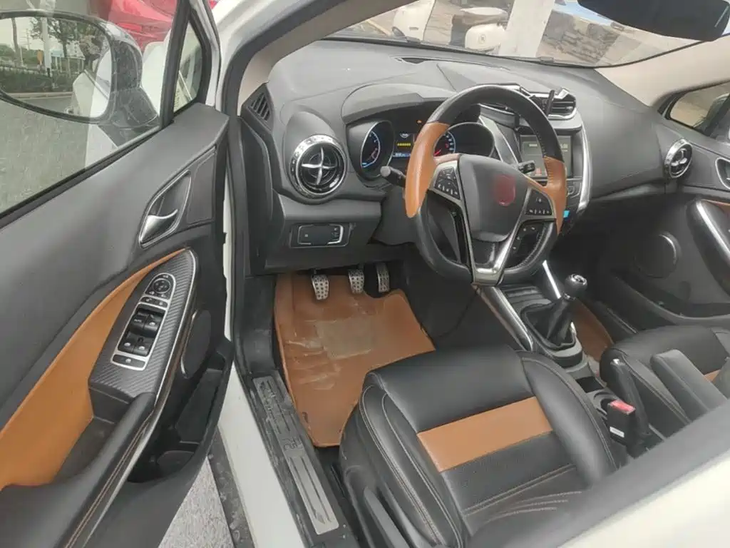 BYD Yuan — миниатюра 21