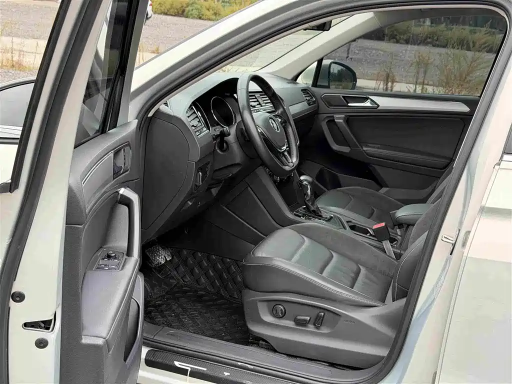 Volkswagen Tiguan L — миниатюра 7