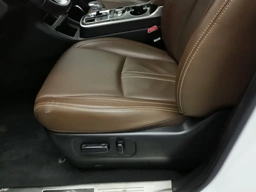 BYD Tang New Energy — миниатюра 20