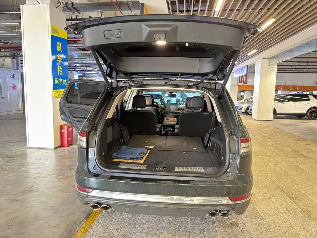 Lincoln Aviator — миниатюра 10