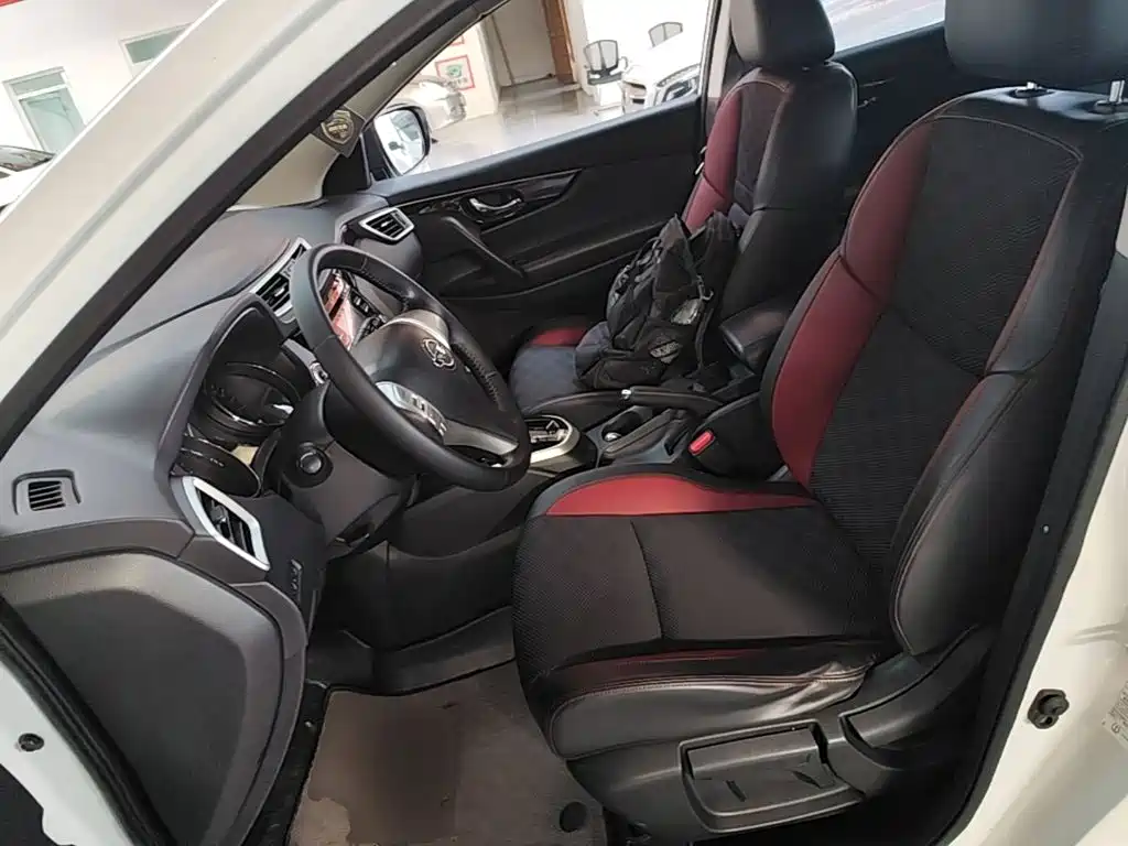 Nissan Qashqai — миниатюра 20