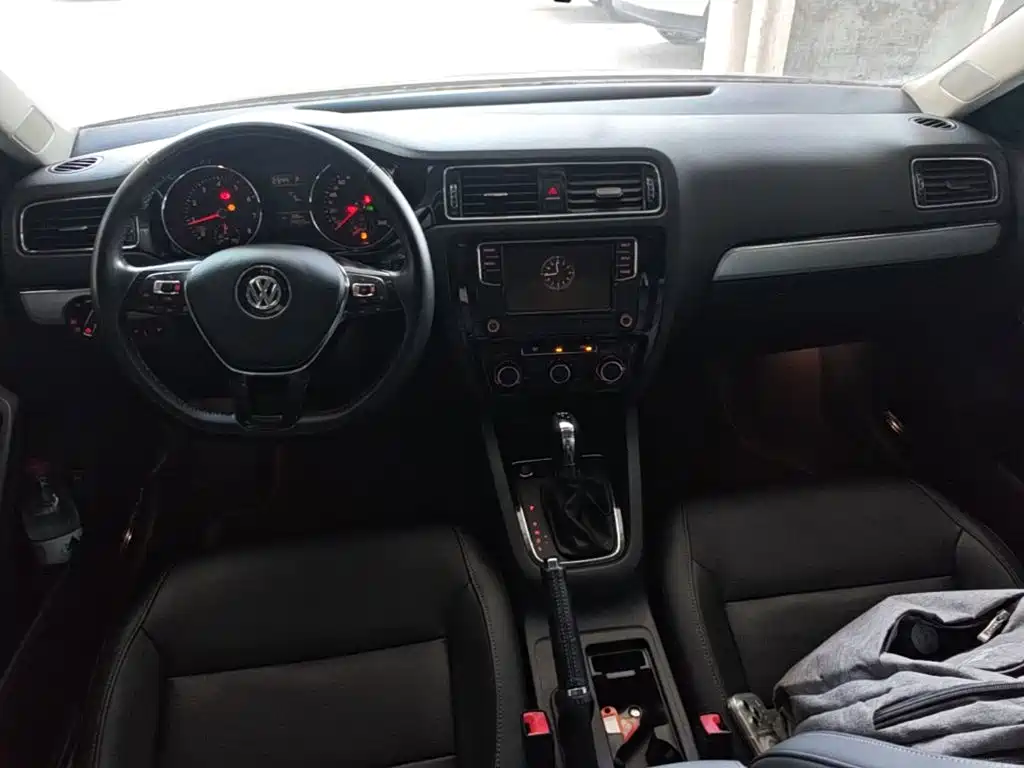 Volkswagen Sagitar — миниатюра 10