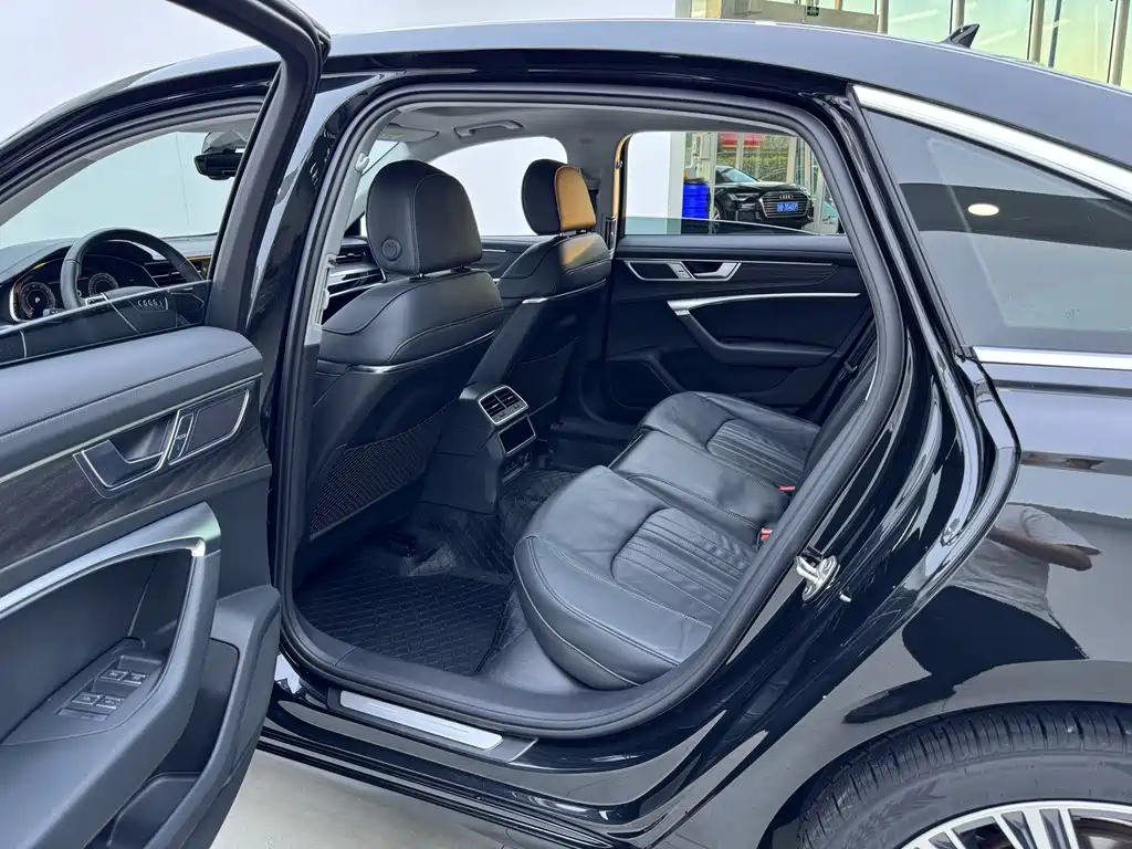 Audi A6L — миниатюра 8