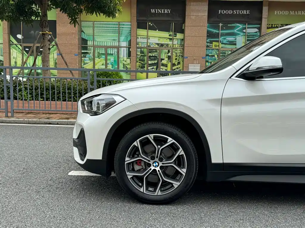 BMW X1 — миниатюра 7