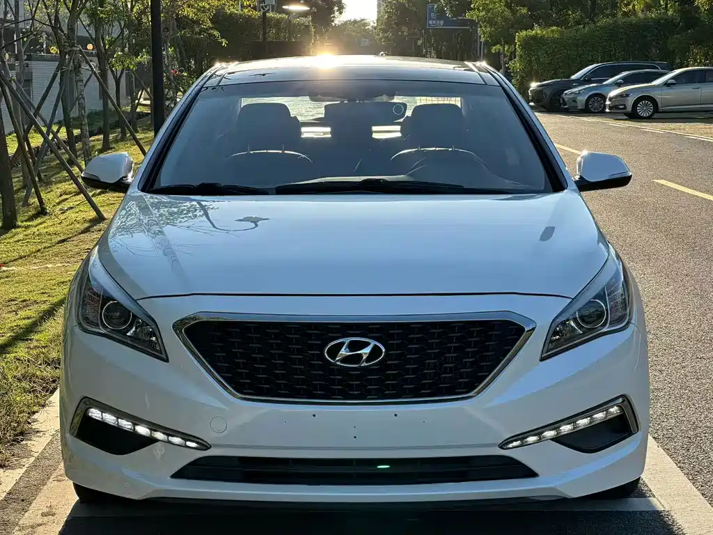 Hyundai Sonata — миниатюра 2