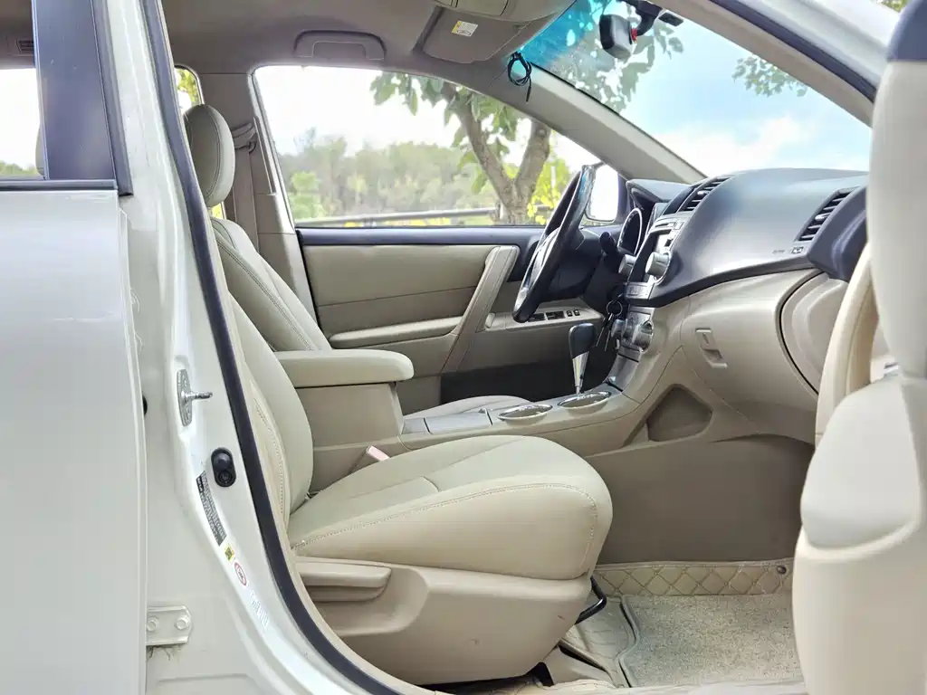 Toyota Highlander — миниатюра 8