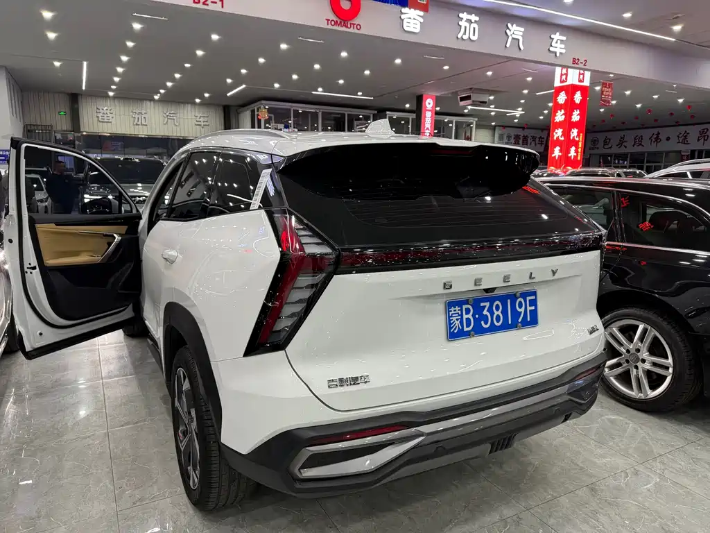 Geely Boyue L — миниатюра 13