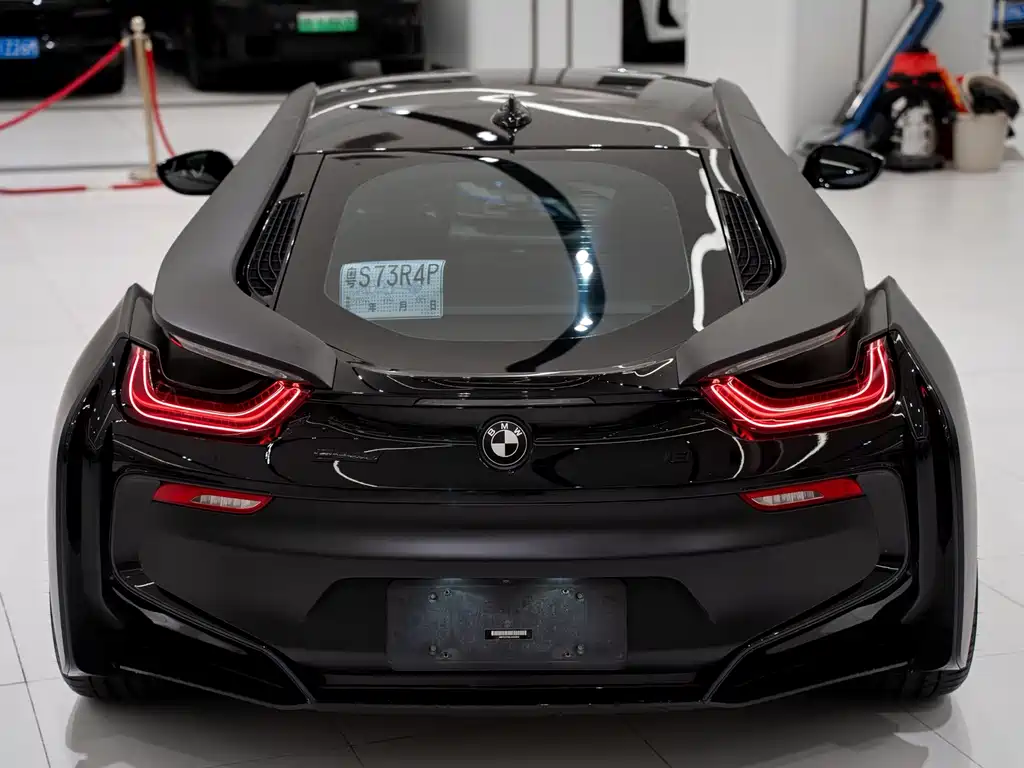 BMW i8 — миниатюра 7