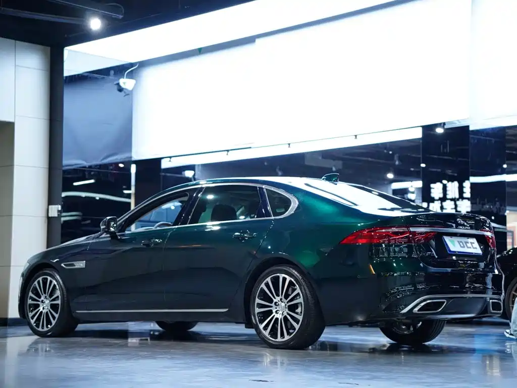 Jaguar XFL — миниатюра 26