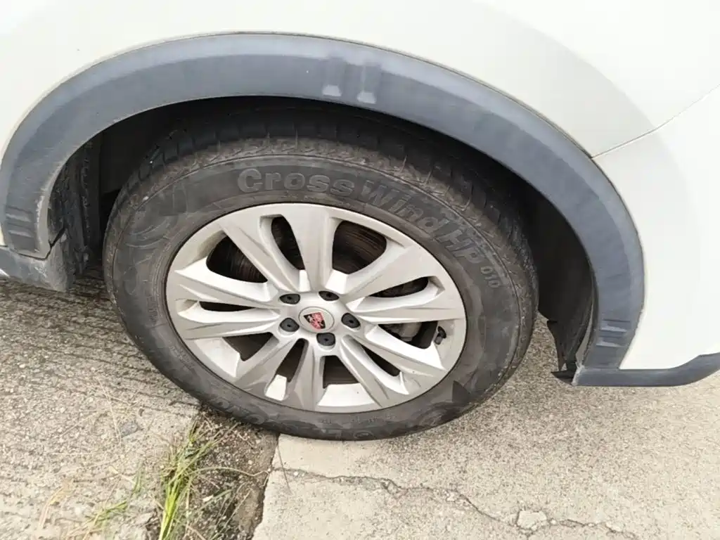 Roewe RX5 — миниатюра 12
