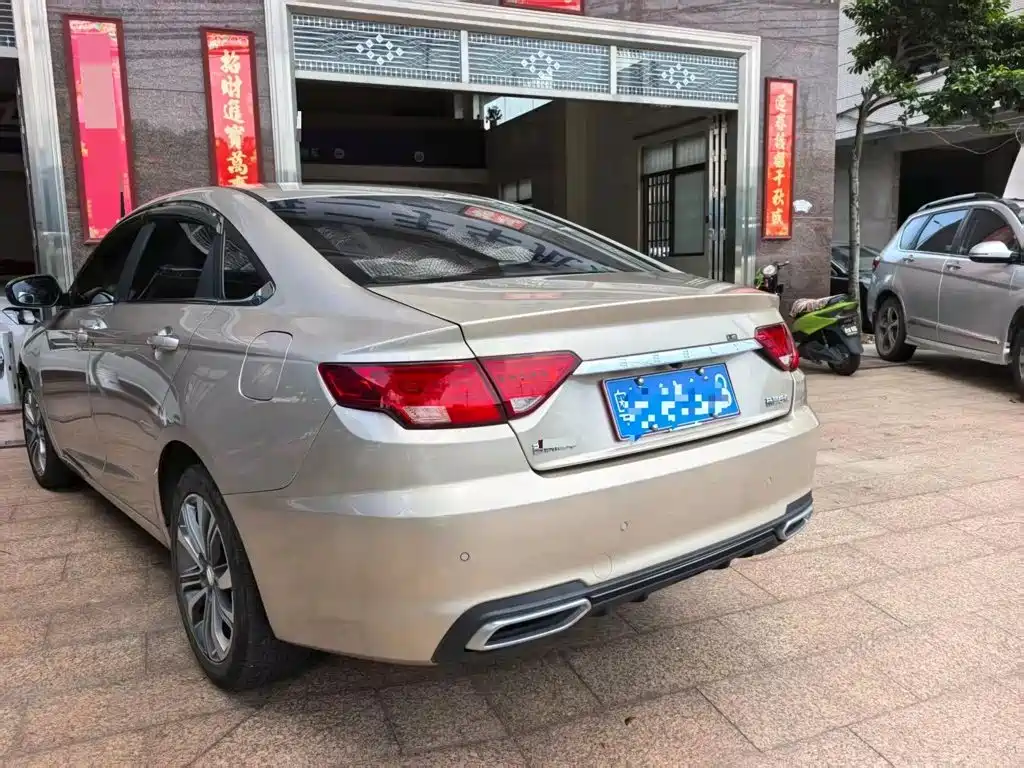 Geely Emgrand GL — миниатюра 7