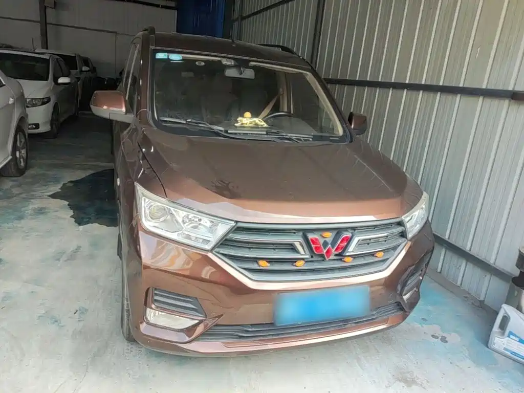 Wuling Hongguang — миниатюра 3