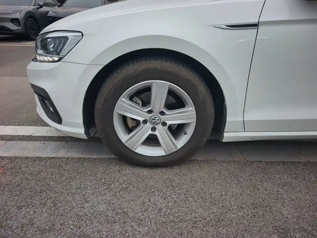 Volkswagen Lamando — миниатюра 23