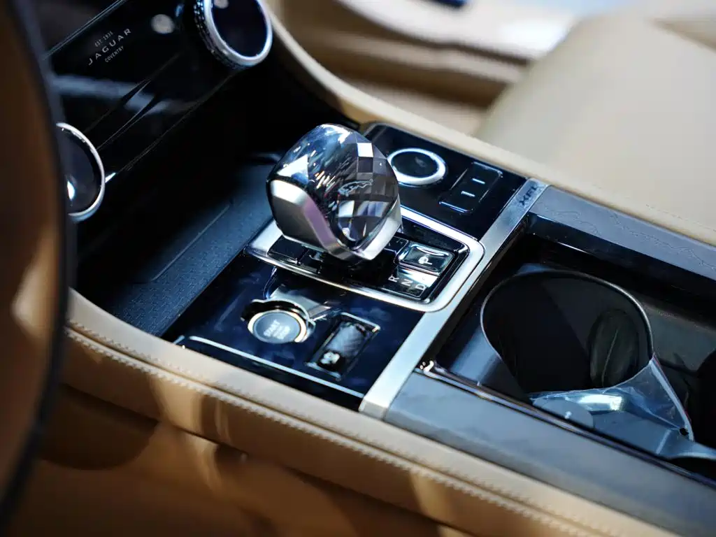 Jaguar XFL — миниатюра 41