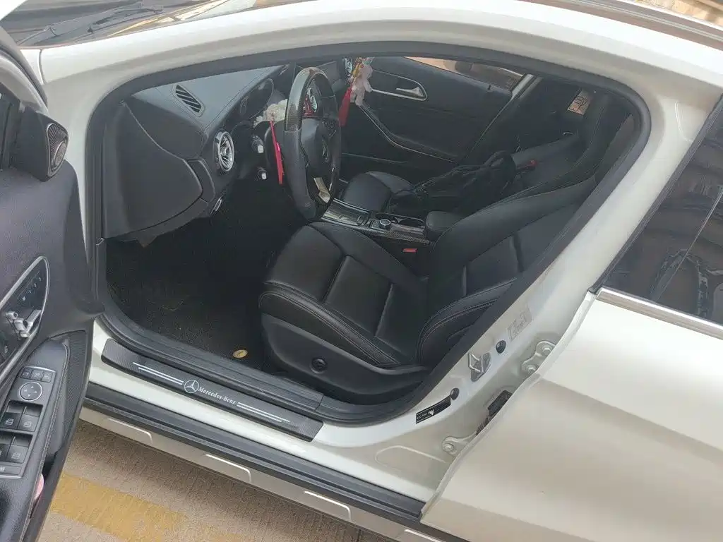 Mercedes-Benz GLA — миниатюра 16