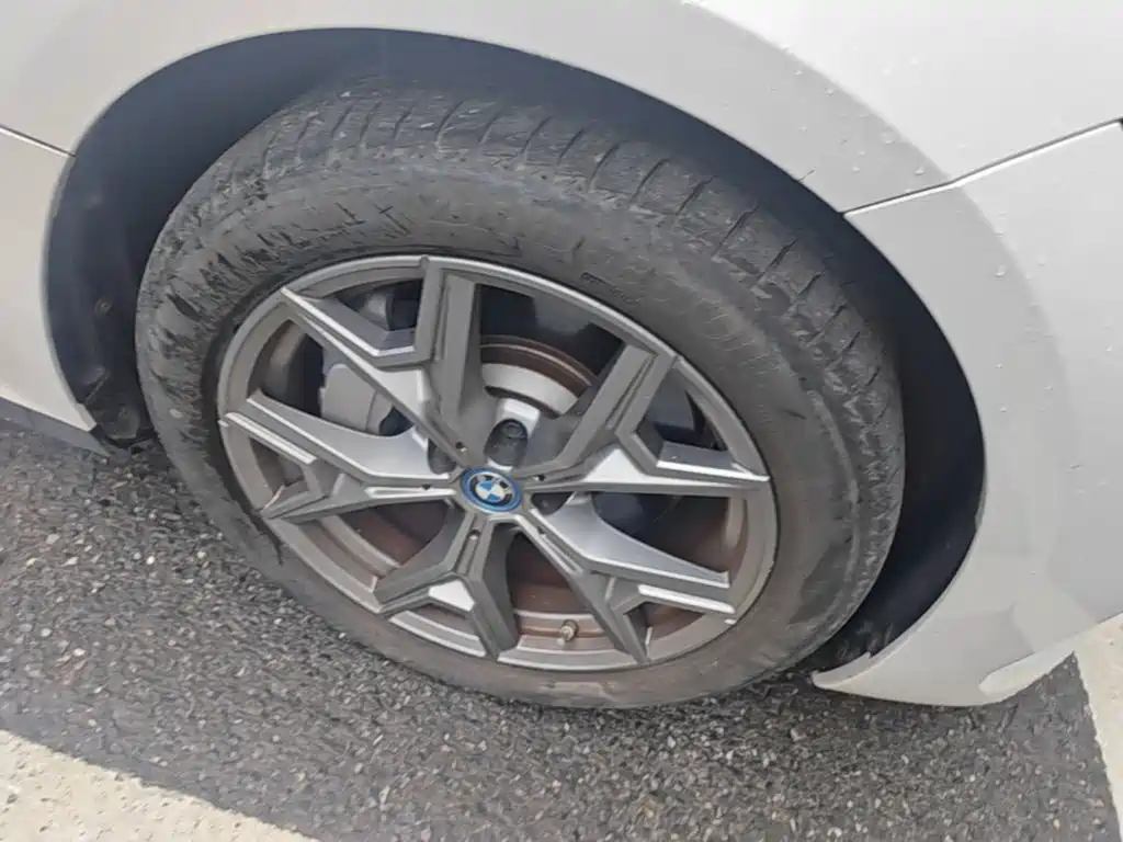 BMW i3 — миниатюра 12
