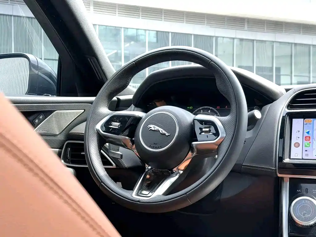 Jaguar XEL — миниатюра 7
