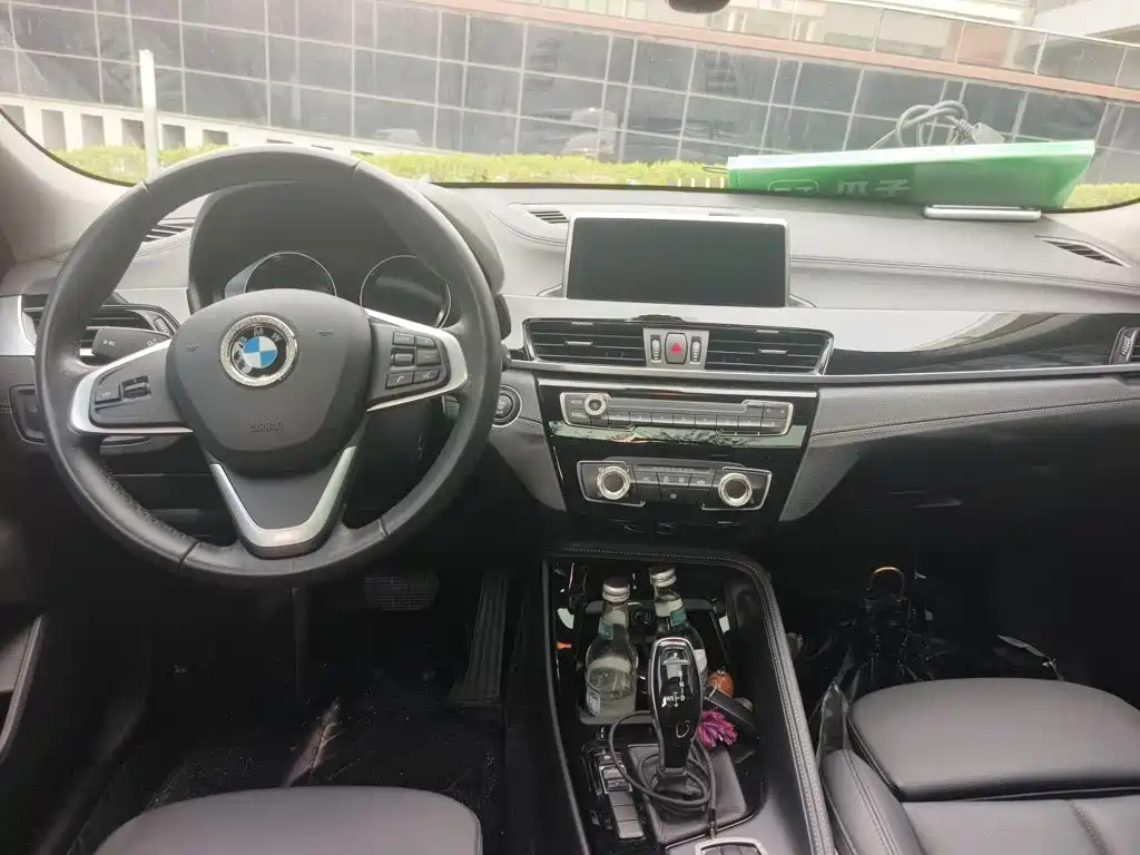 BMW X2 (Import) — миниатюра 10