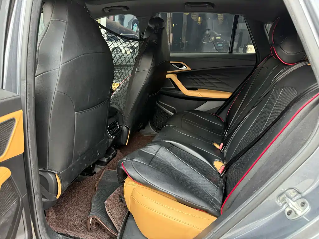 Roewe RX5 — миниатюра 7