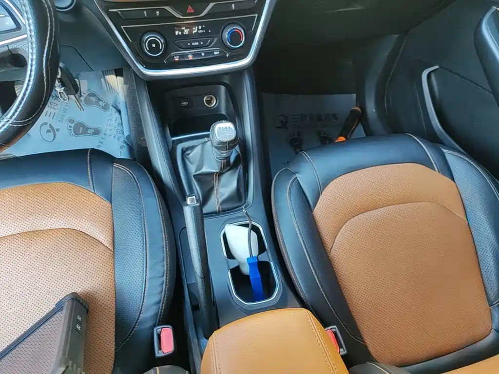 Wuling Hongguang S3 — миниатюра 14