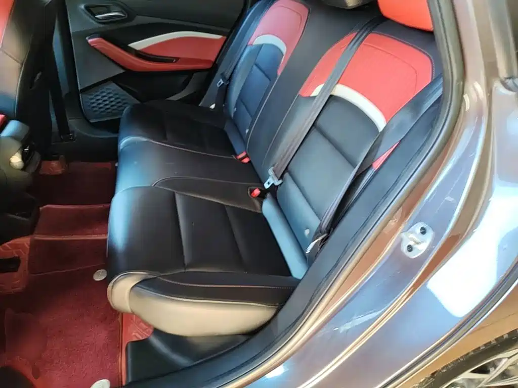 MG MG5 — миниатюра 17