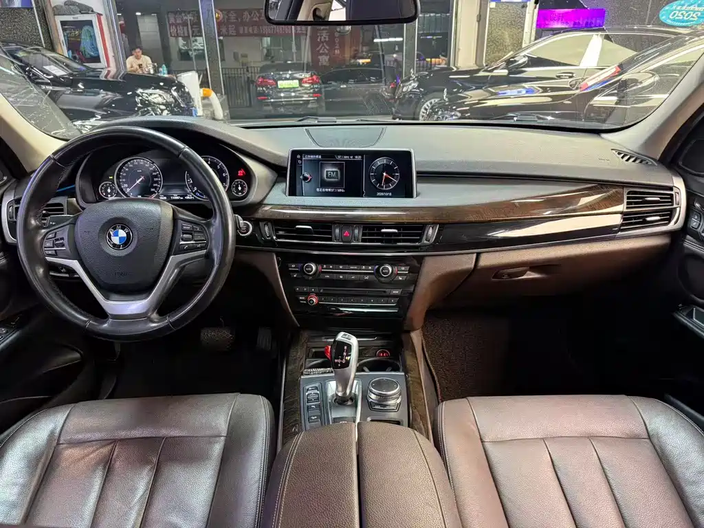 BMW X5 (Import) — миниатюра 7