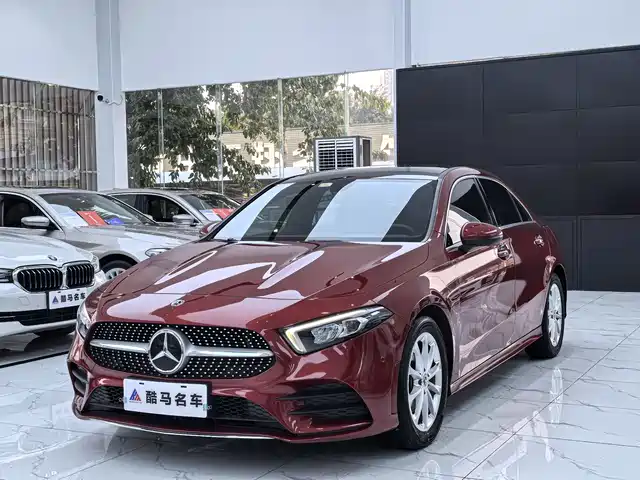 MERCEDES-BENZ A CLASS 2019