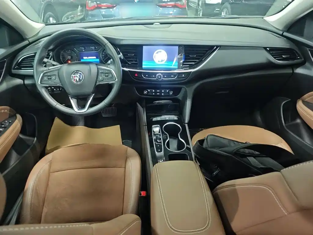 Buick Regal — миниатюра 10