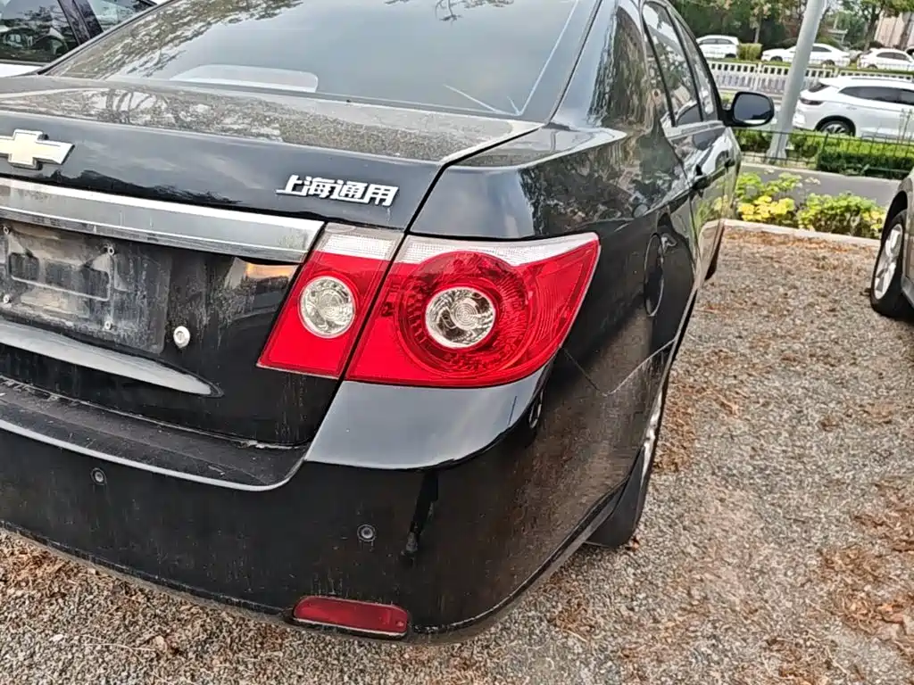 Chevrolet Epica — миниатюра 8