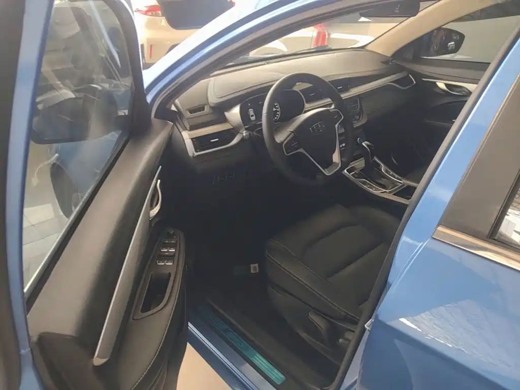 Geely Emgrand — миниатюра 16