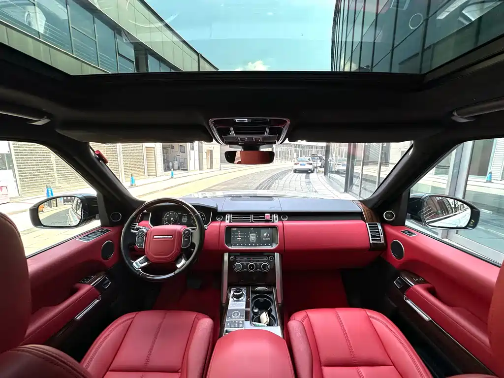 Land Rover Range Rover — миниатюра 4