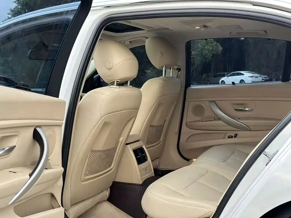 BMW 3 Series — миниатюра 11