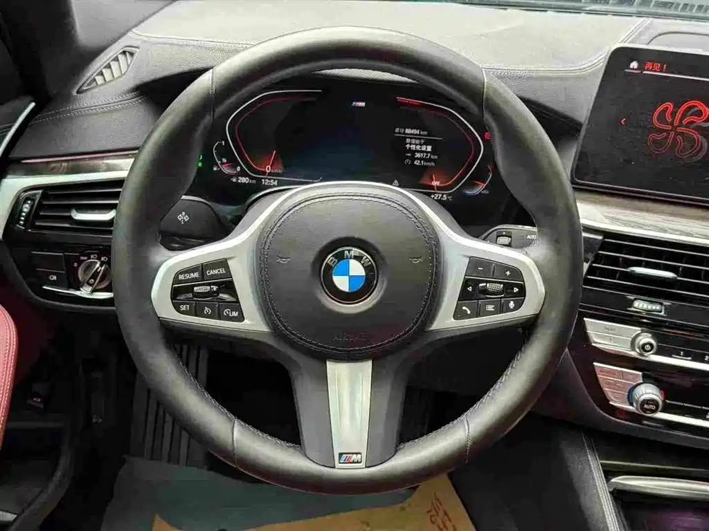 BMW 5 Series — миниатюра 6