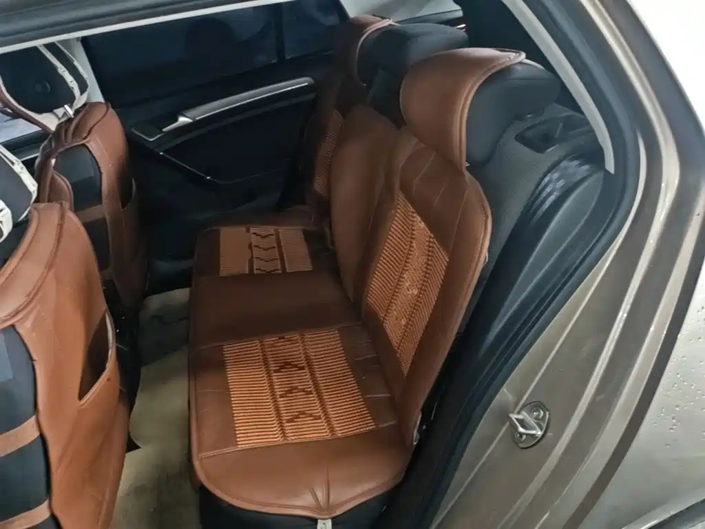 Volkswagen Golf — миниатюра 17
